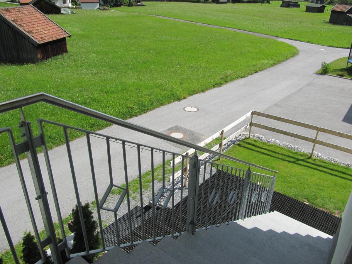 Haus Alpin Apartments Pettneu am Arlberg Chambre photo
