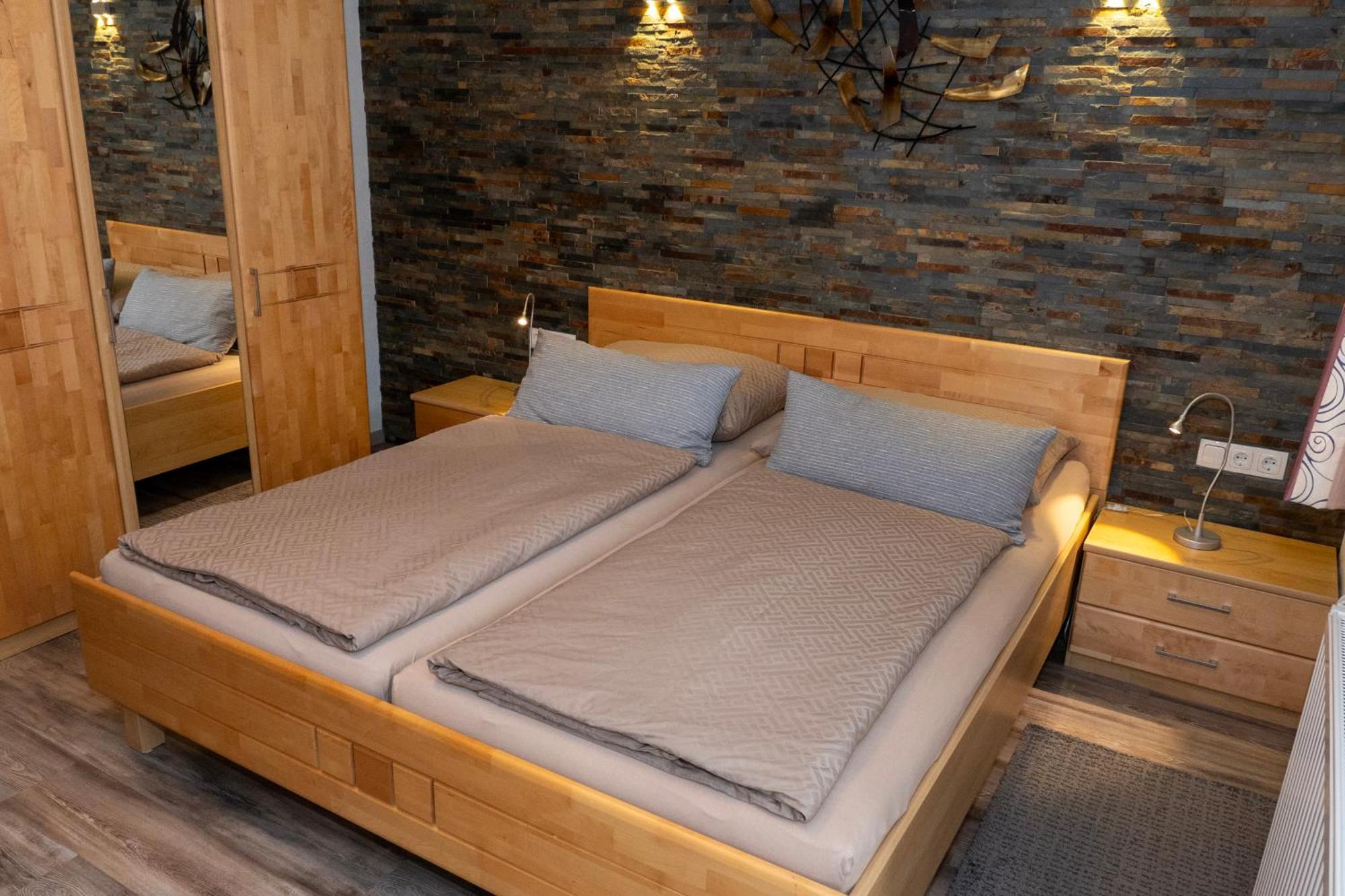 Haus Alpin Apartments Pettneu am Arlberg Extérieur photo