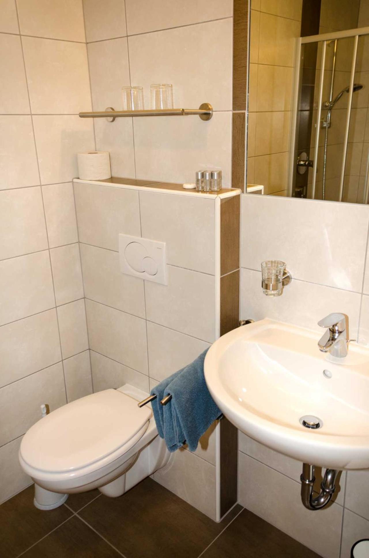 Haus Alpin Apartments Pettneu am Arlberg Extérieur photo